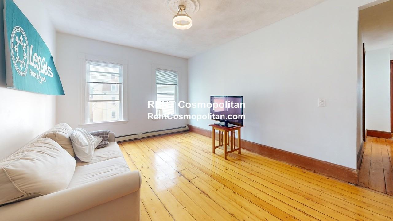 39 Temple St #2 - Photo 3 of 22