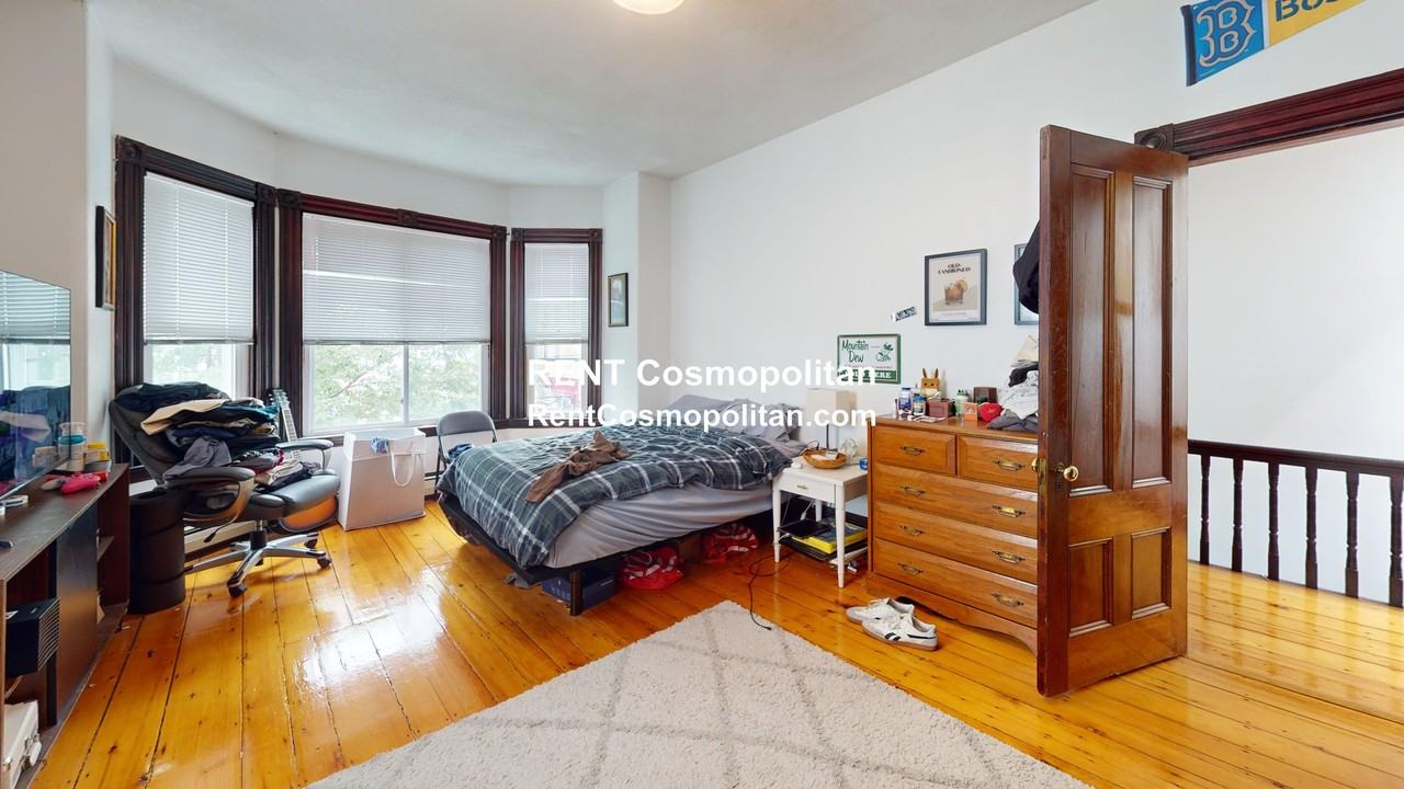 39 Temple St #2 - Photo 5 of 22