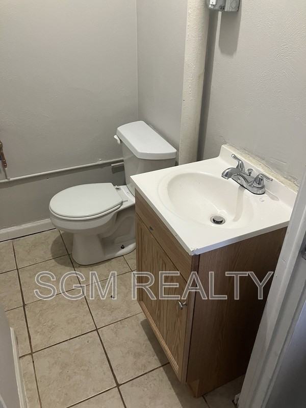 104 Williams St - Photo 7 of 8