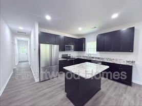 212 Lincolnshire Blvd - Photo 1 of 1