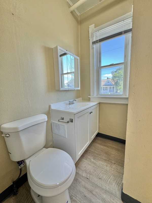1460 Morrow St - Photo 4 of 6