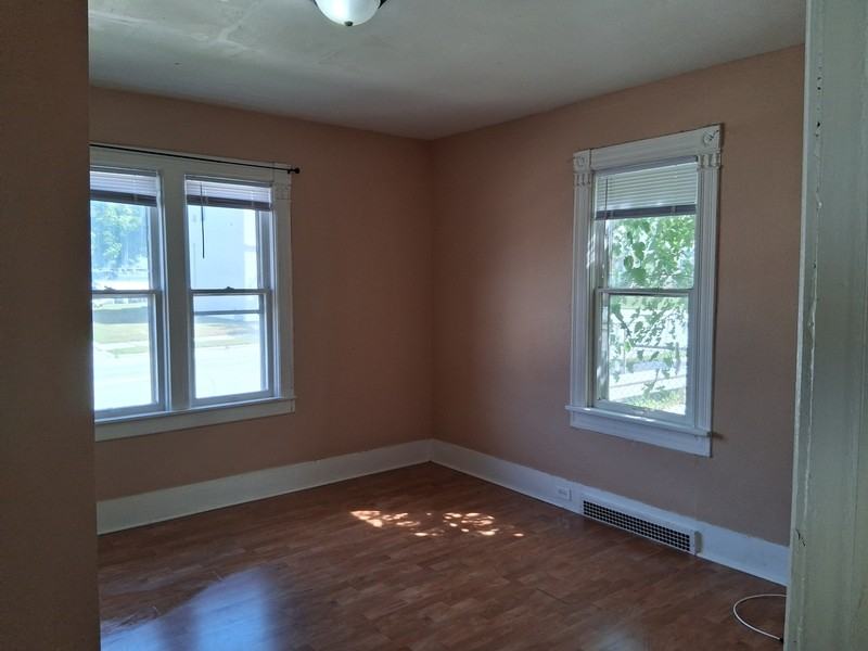 1505 Union Ave - Photo 5 of 13