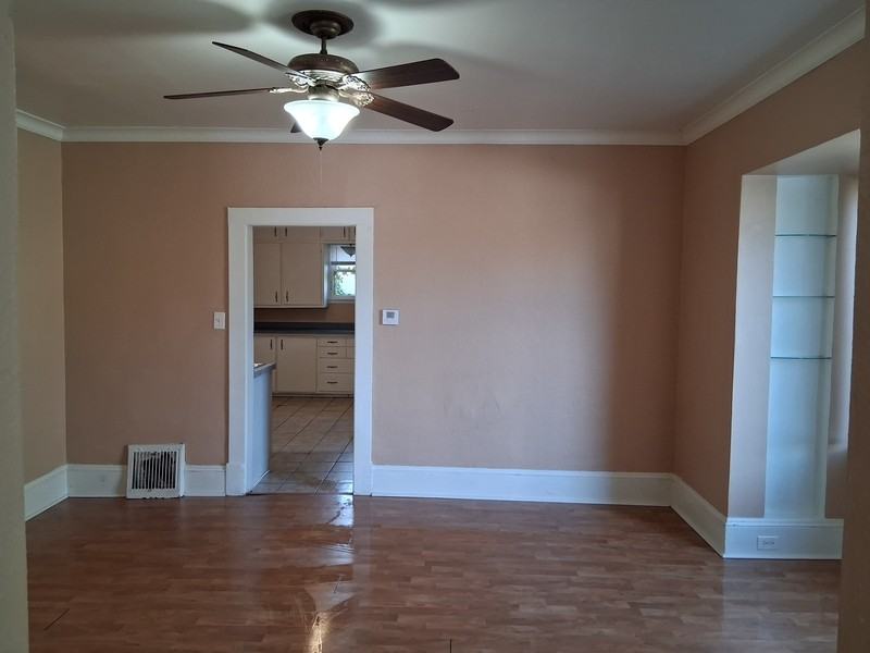 1505 Union Ave - Photo 6 of 13