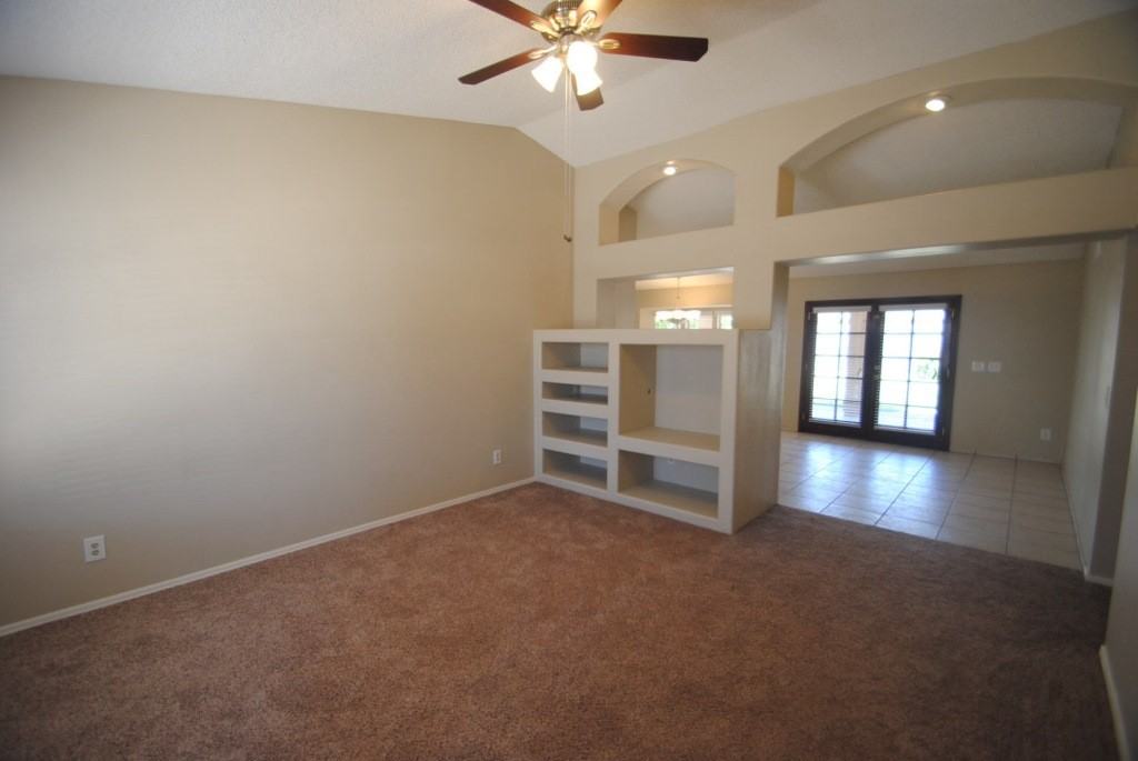 7208 W Sierra St - Photo 3 of 13