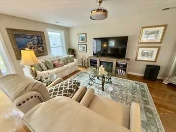 605 White Cliff Dr #605 - Photo 3 of 25