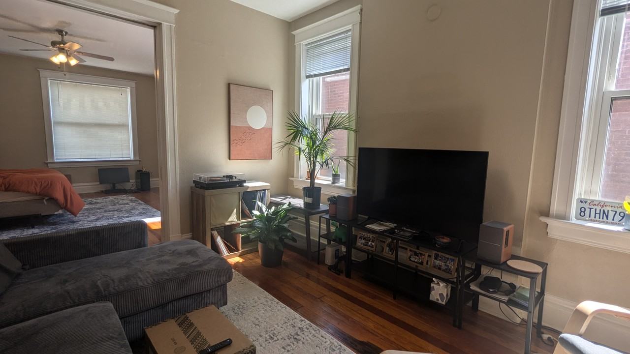 2201 Jules St #2203B - Photo 2 of 16