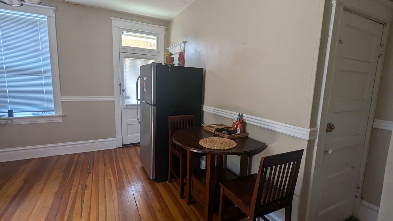 2201 Jules St #2203B - Photo 5 of 16