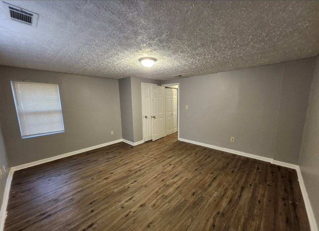 2940 Grand Ave Sw - Photo 2 of 14