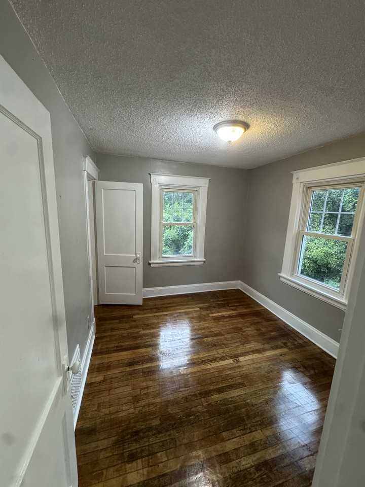 6431 Kennedy Ave - Photo 6 of 14