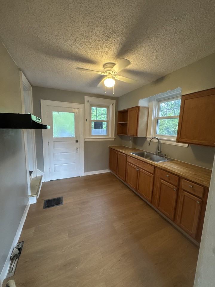 6431 Kennedy Ave - Photo 7 of 14