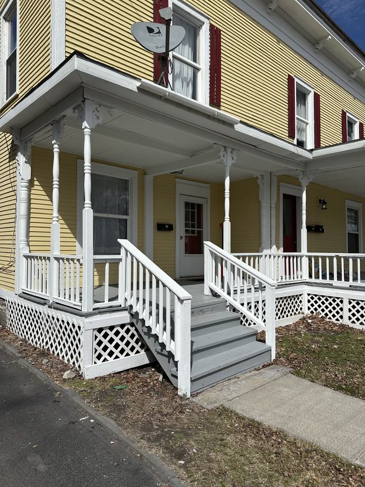 58 Brinkerhoff St #202 - Photo 2 of 12