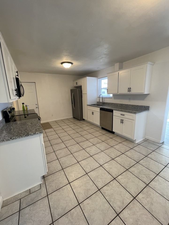 207 Meckfessel Dr - Photo 7 of 23