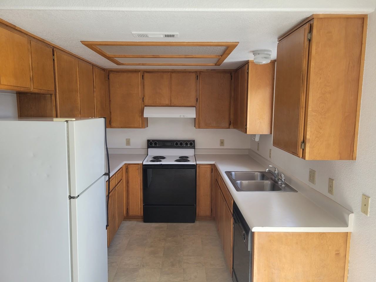 1883 Kellenbeck Ave #1 - Photo 3 of 6