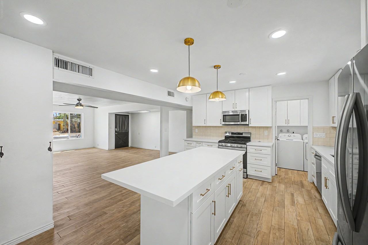 3922 E Sahuaro Dr - Photo 2 of 22