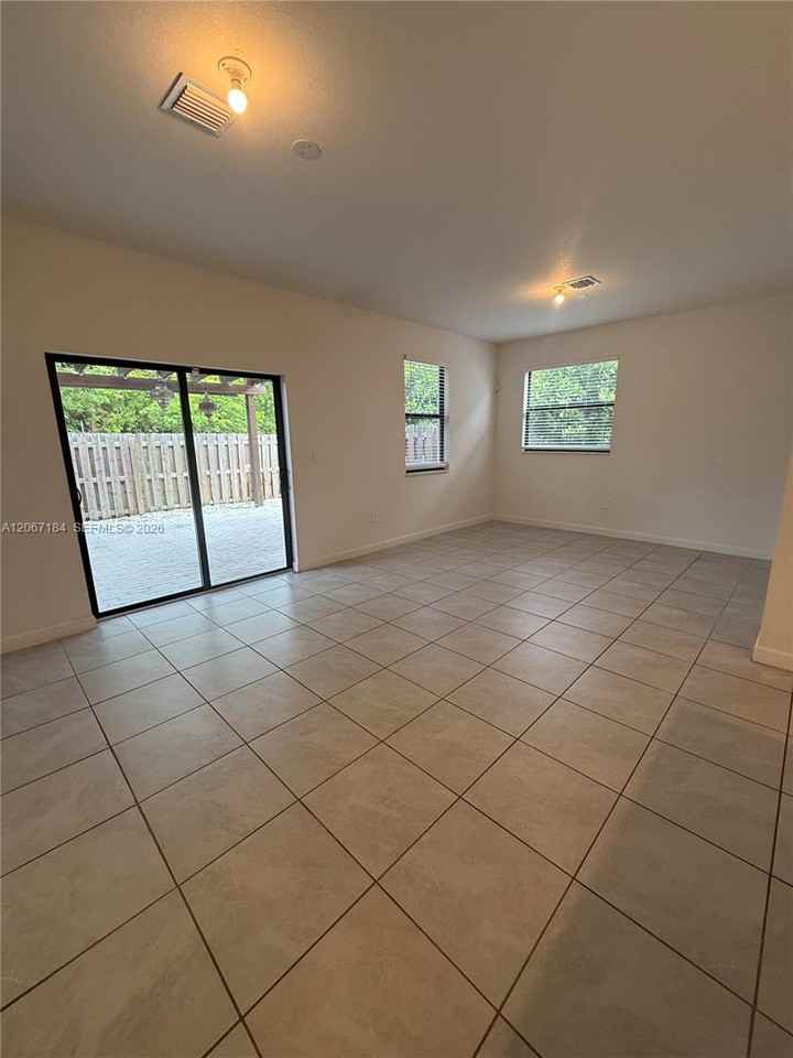 24608 Sw 119th Pl - Photo 6 of 22