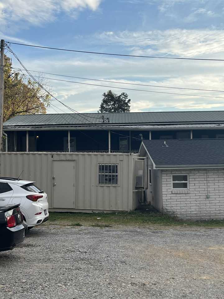 981 Lynn Garden Dr - Photo 2 of 13
