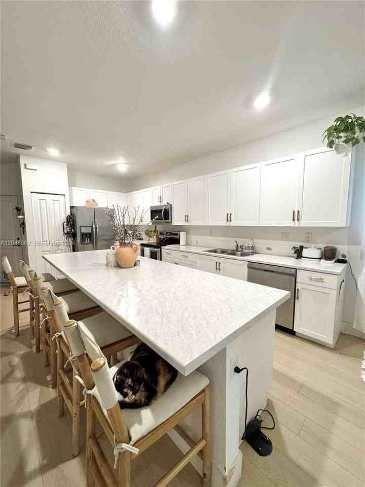 24902 Sw 107th Ave - Photo 5 of 31