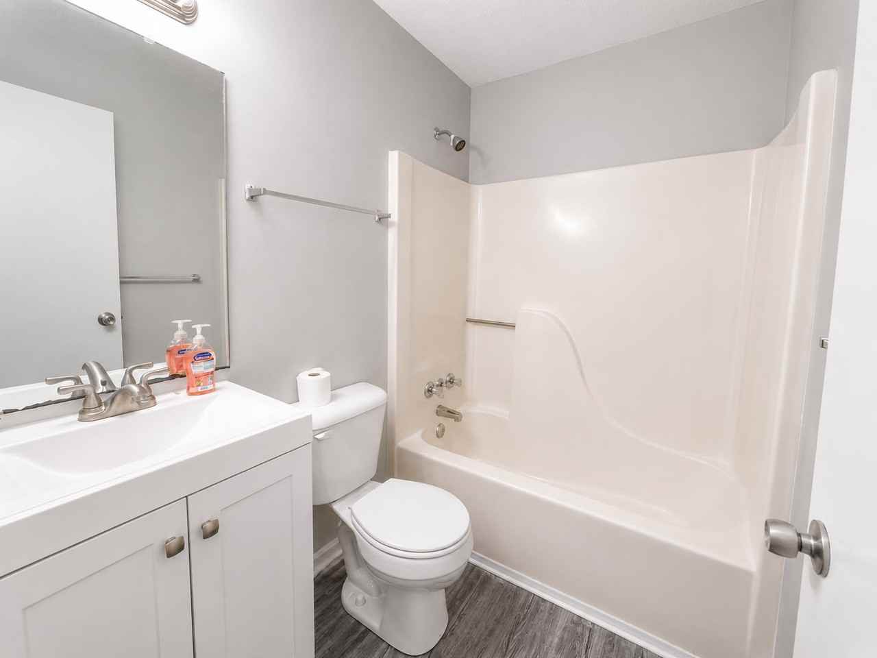 4510 Murphy Ln - Photo 2 of 12