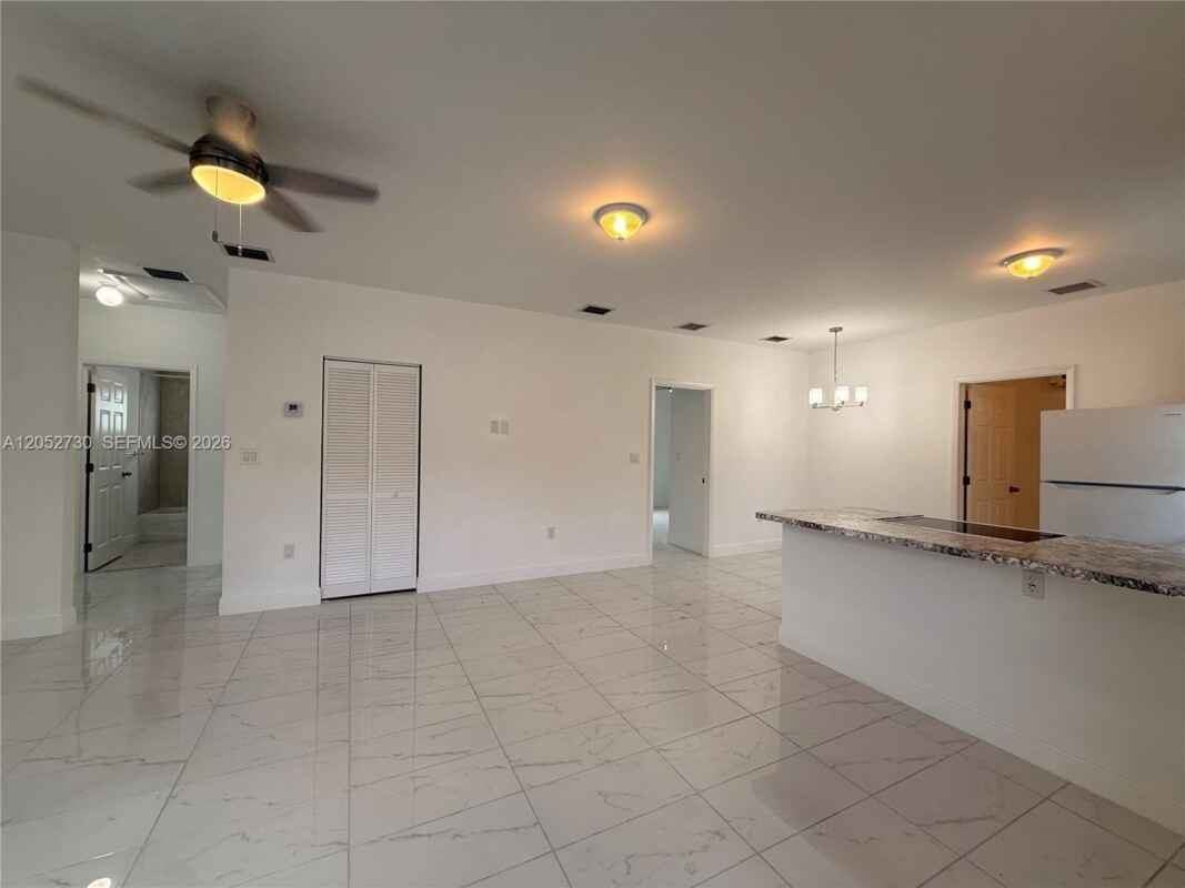 3027 Nw 23rd Ave - Photo 3 of 23