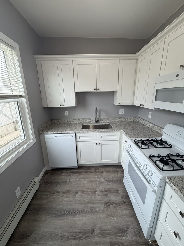 562 Dorchester Ave #1DEX1 - Photo 2 of 8