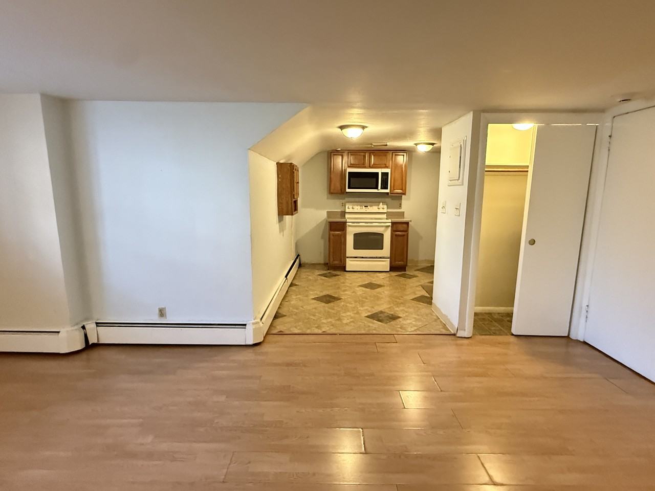 100 Lanark Rd #14 - Photo 3 of 14