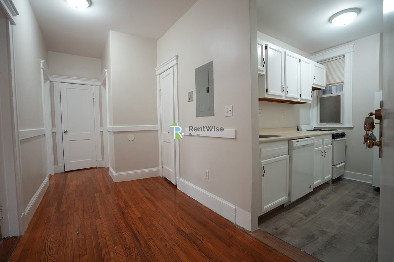 1849 Commonwealth Ave #4COPY - Photo 2 of 20