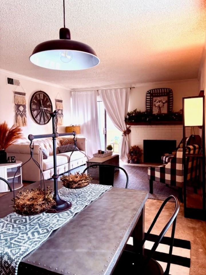 Quail Creek Apts. - Photo 2 of 9