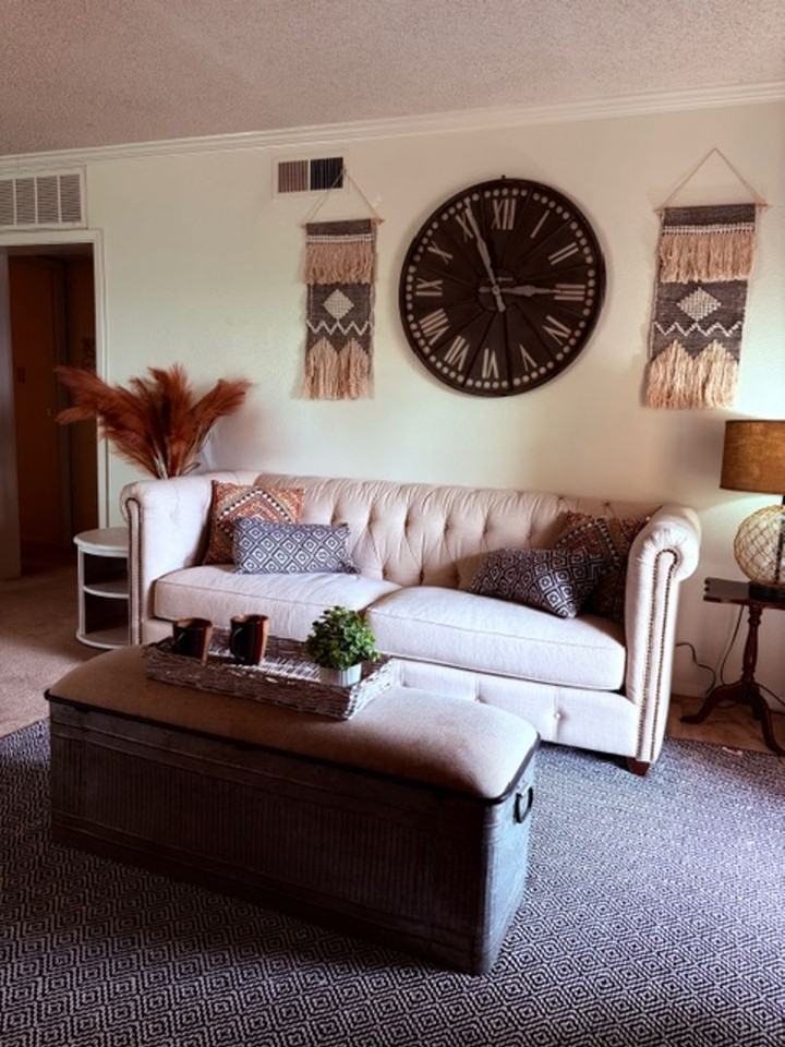 Quail Creek Apts. - Photo 4 of 9