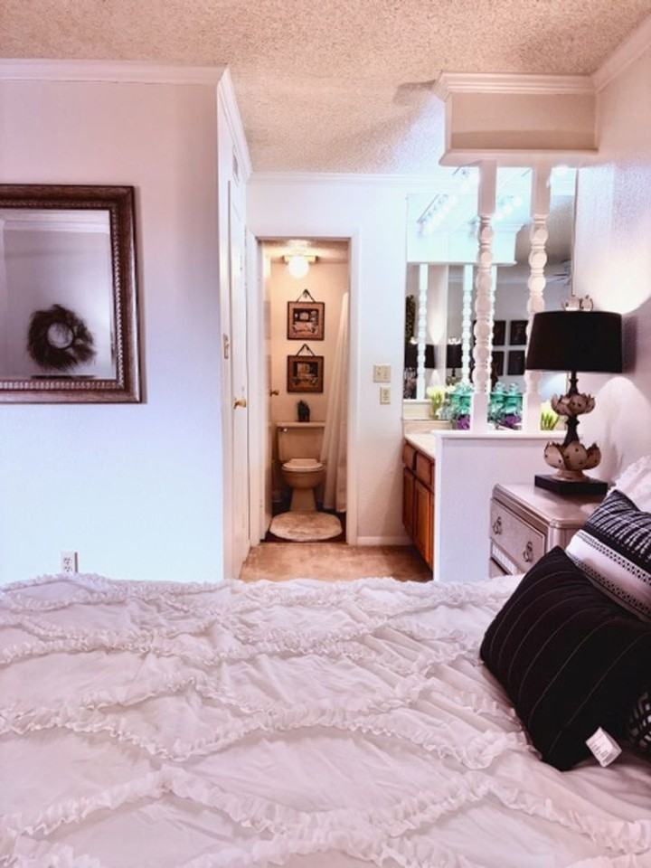 Quail Creek Apts. - Photo 6 of 9
