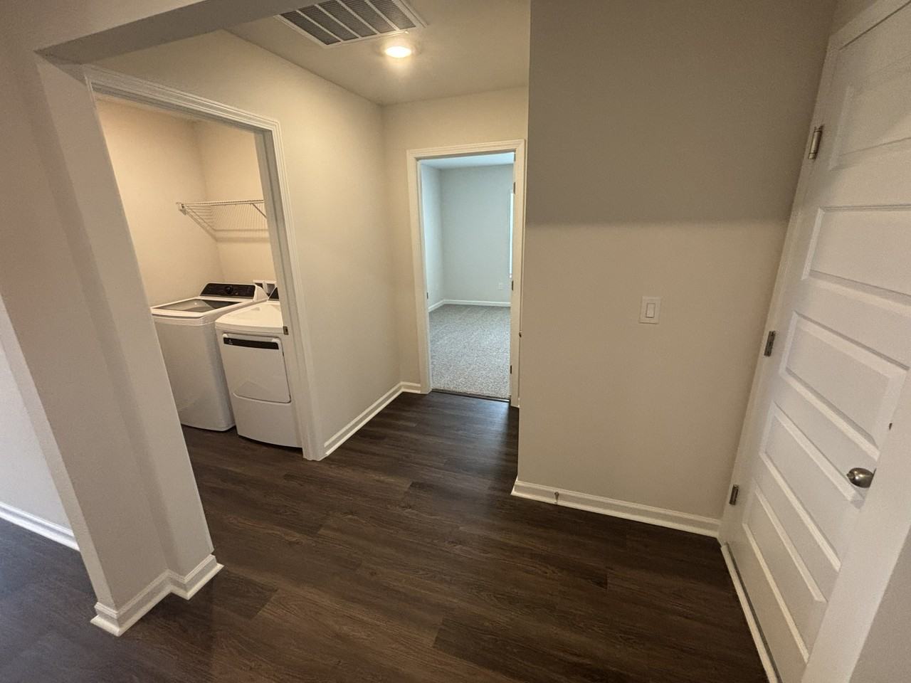 389 Jackson Point Cir Unit B #B - Photo 4 of 39