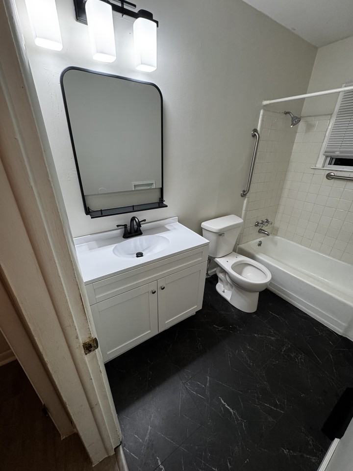 829 Pierce Rd #829PIERCE - Photo 2 of 10