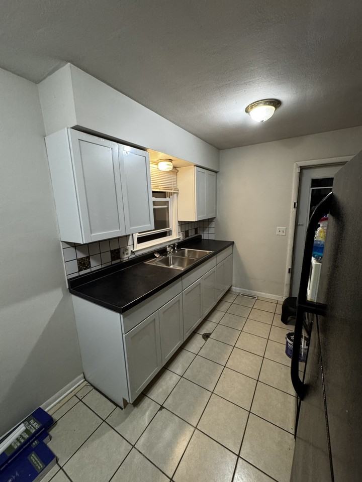 829 Pierce Rd #829PIERCE - Photo 3 of 10