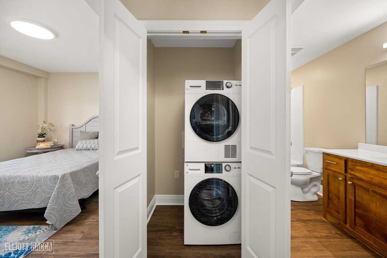3801 Halsey St #103 - Photo 7 of 9