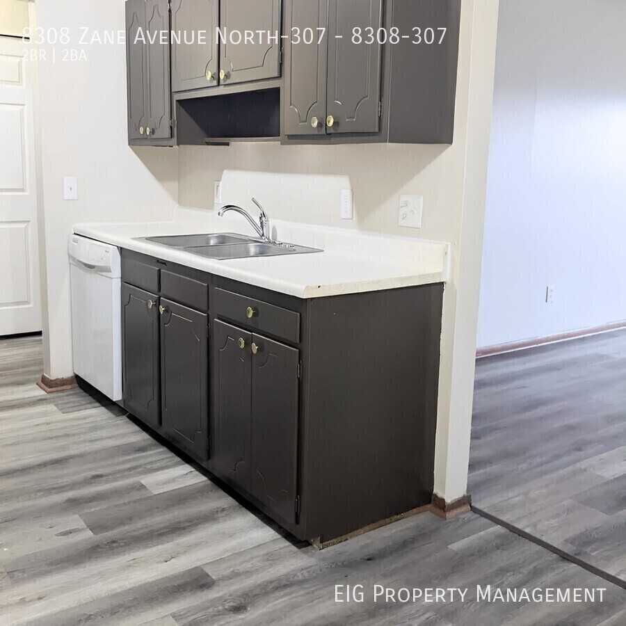 Kensington - Photo 2 of 27