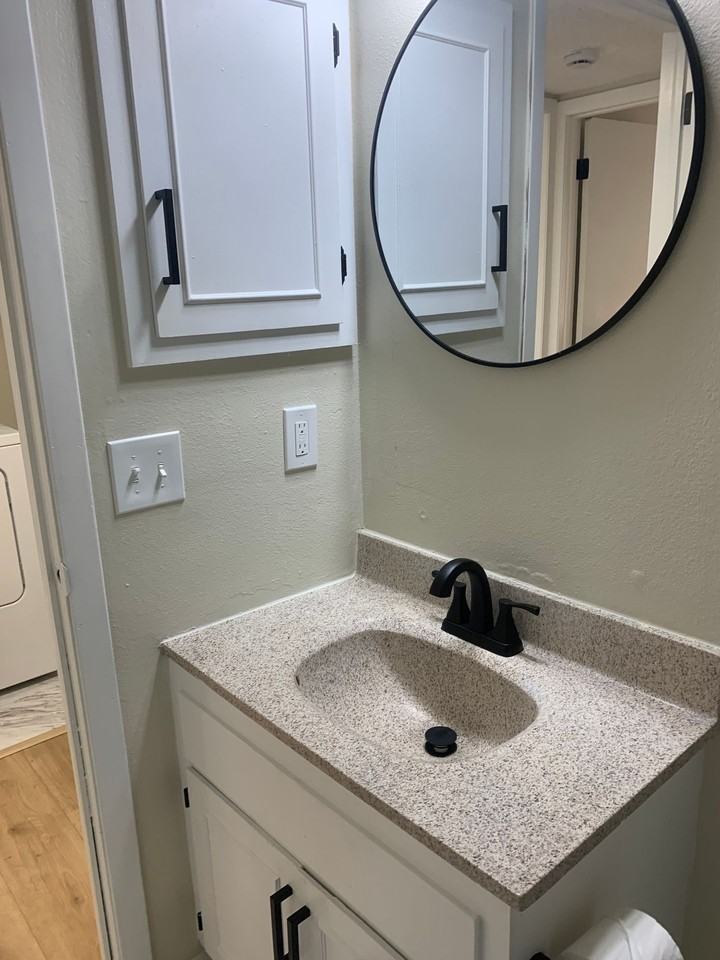 The Willows South apartments - Photo 7 of 8