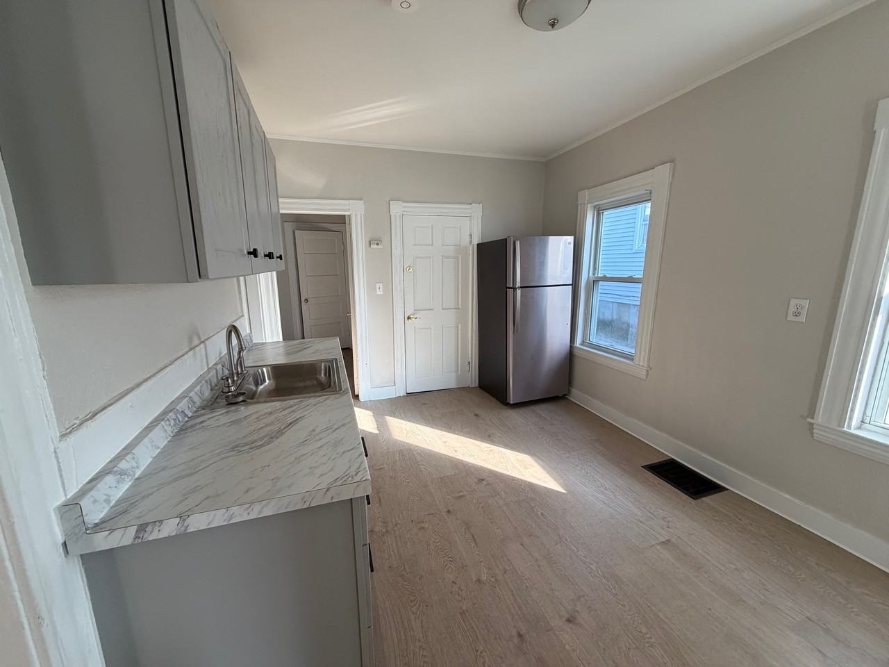 42 1/2 Cabot St #1 - Photo 6 of 10