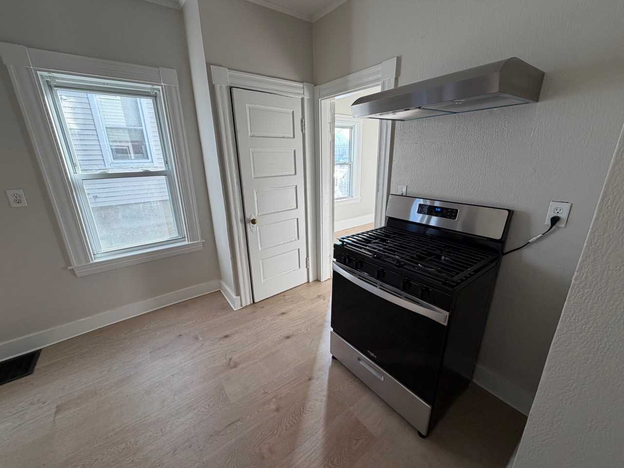 42 1/2 Cabot St #1 - Photo 7 of 10