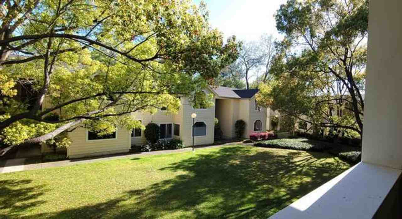 Great value, amazing location! 2 BR / 1 bath Napa $2,295 - Photo 3 of 3