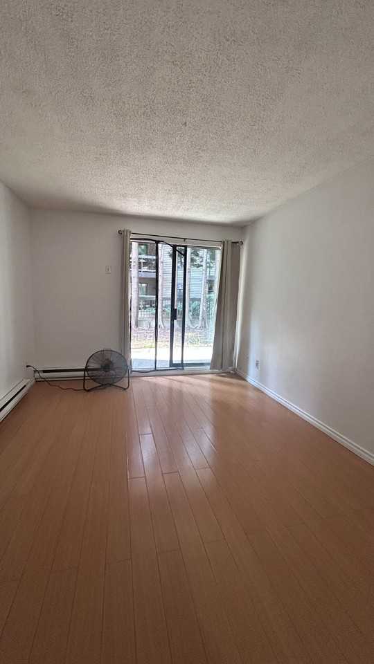 Kingsview - Photo 6 of 20