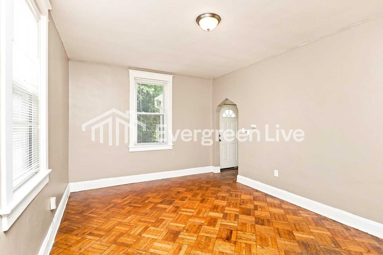 5002 Western Hills Ave - Photo 6 of 15