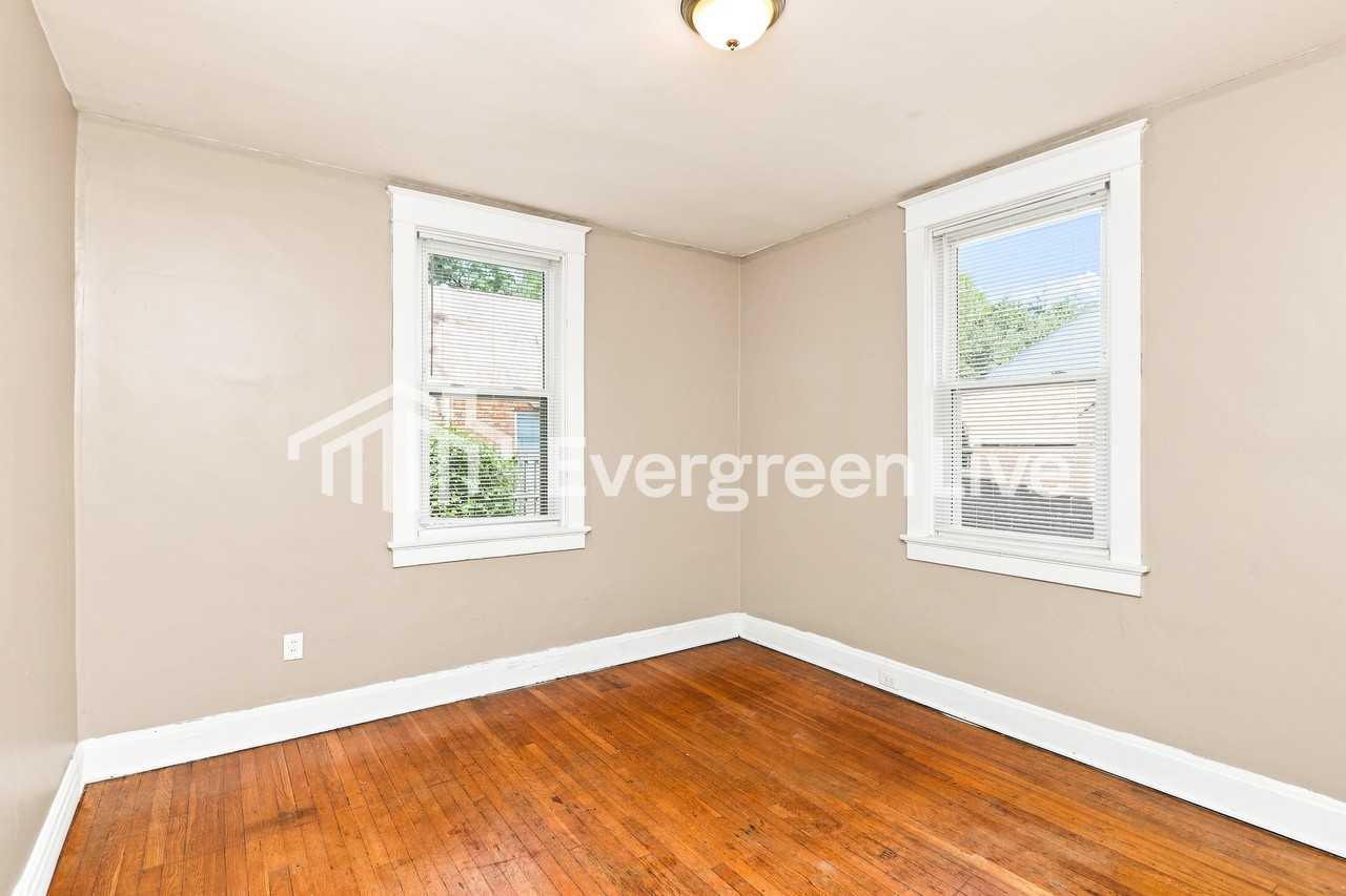 5002 Western Hills Ave - Photo 7 of 15