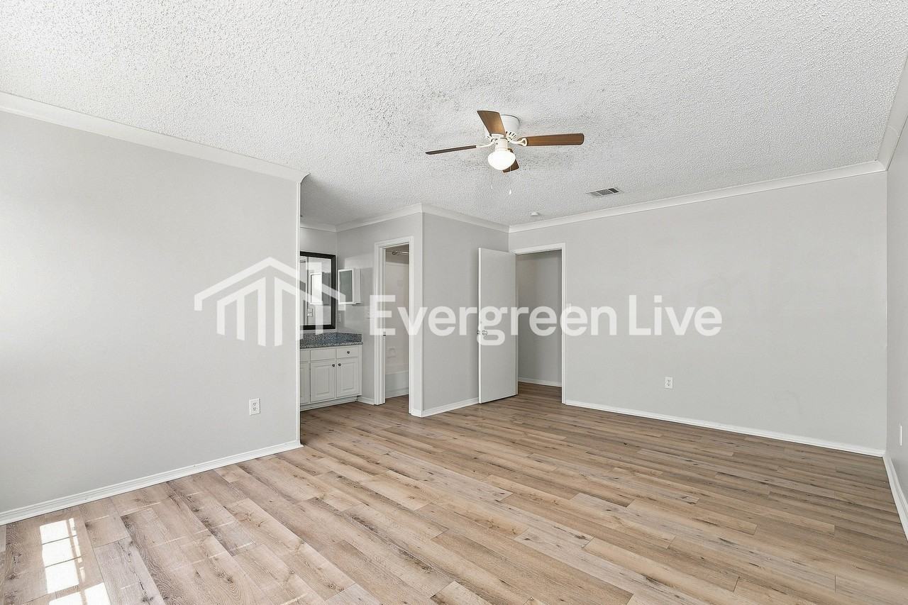 116 Shenandoah Rd N - Photo 3 of 16