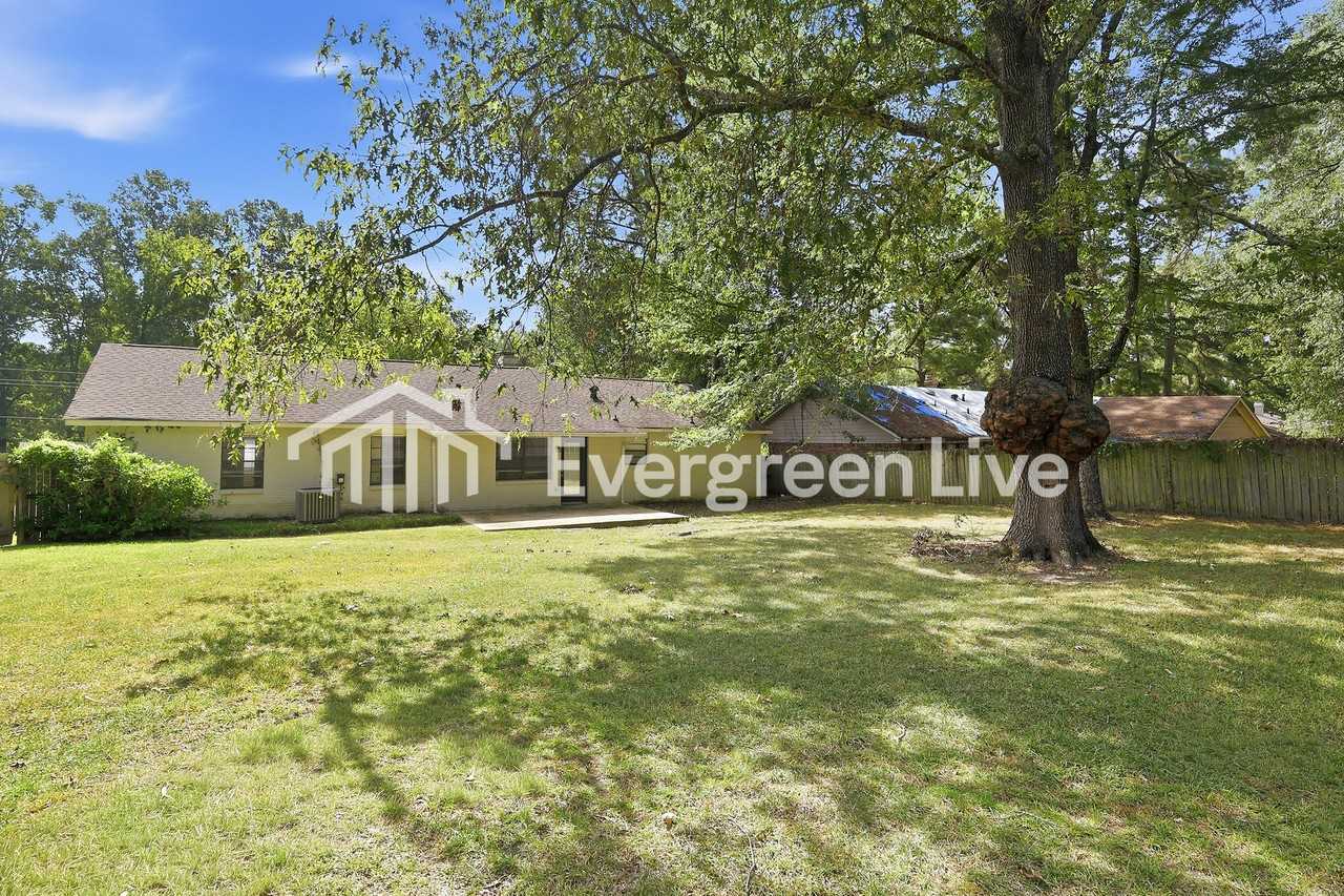116 Shenandoah Rd N - Photo 7 of 16