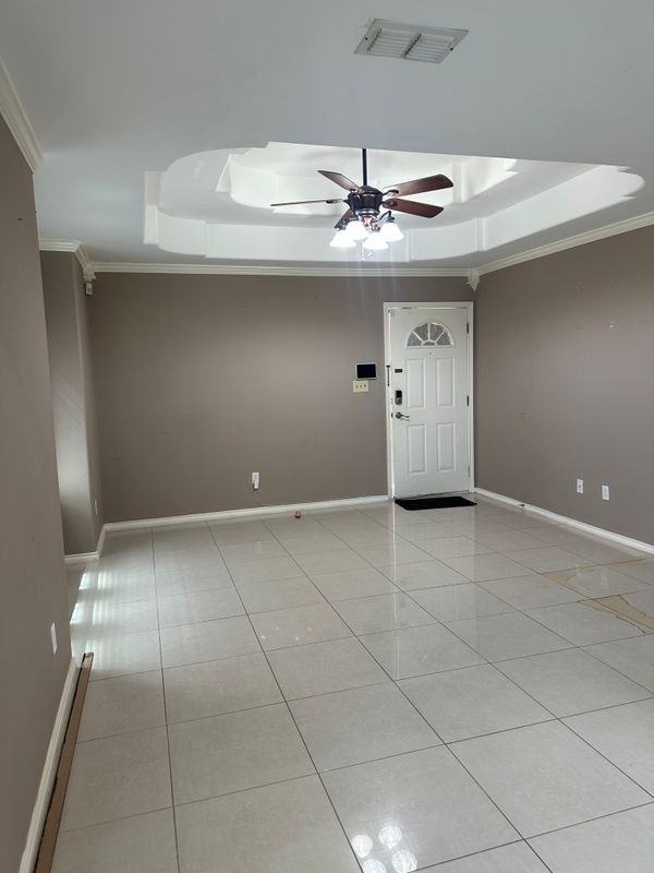 720 S Logan Dr ##3 - Photo 5 of 14