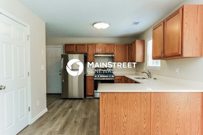 5553 Wind River Ln - Photo 5 of 17