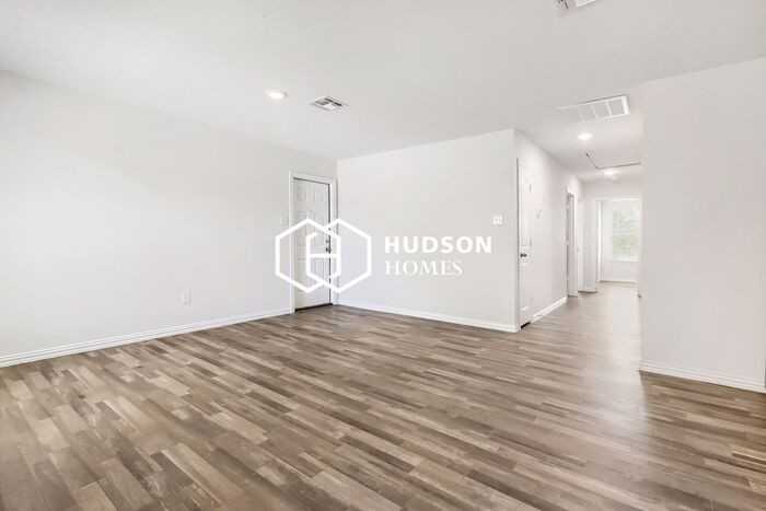 702 Walnut St #A - Photo 5 of 14