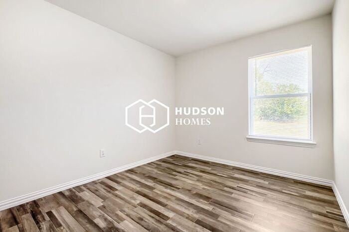 702 Walnut St #A - Photo 7 of 14