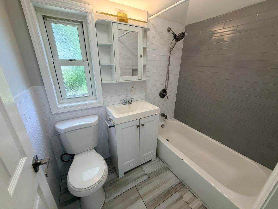 10 Dunstan Dr - Photo 3 of 19