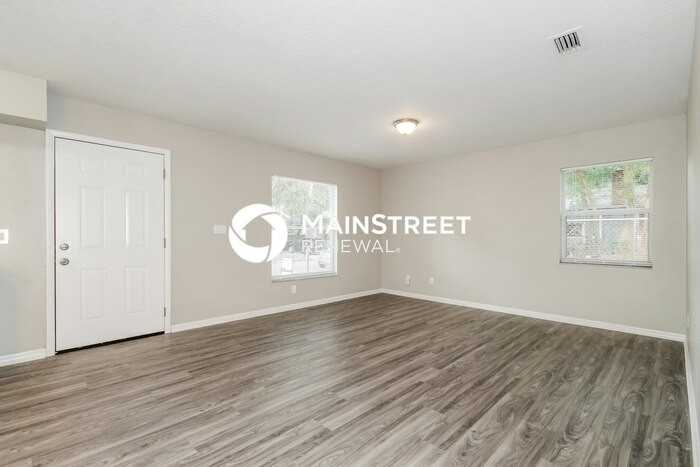 913 E Ida St - Photo 4 of 16