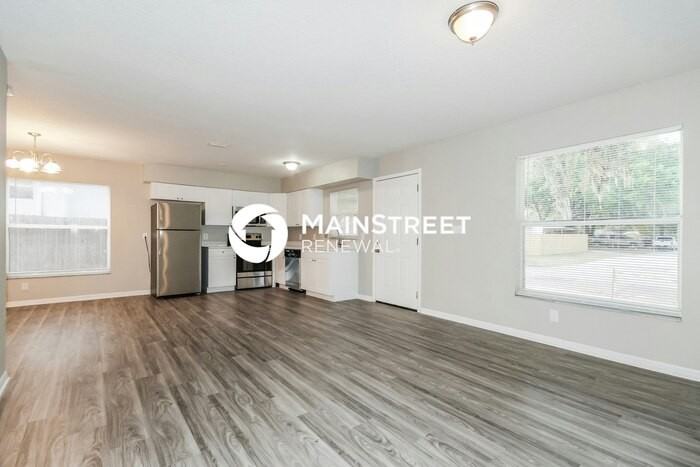 913 E Ida St - Photo 5 of 16